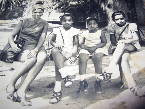 Tania, with mom and sisters, mid-1970s, Cuba