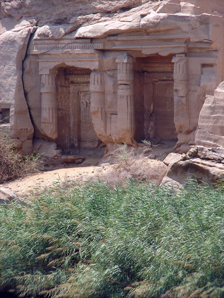 banks of the Nile, photo by Jason Hedrick