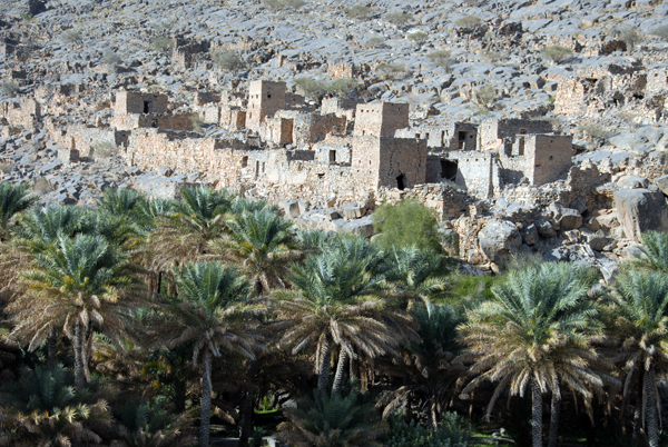 mountain village, Oman, photo courtesy of Elite Tourism
